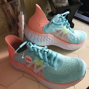 Nwt new balance fresh foam sneakers